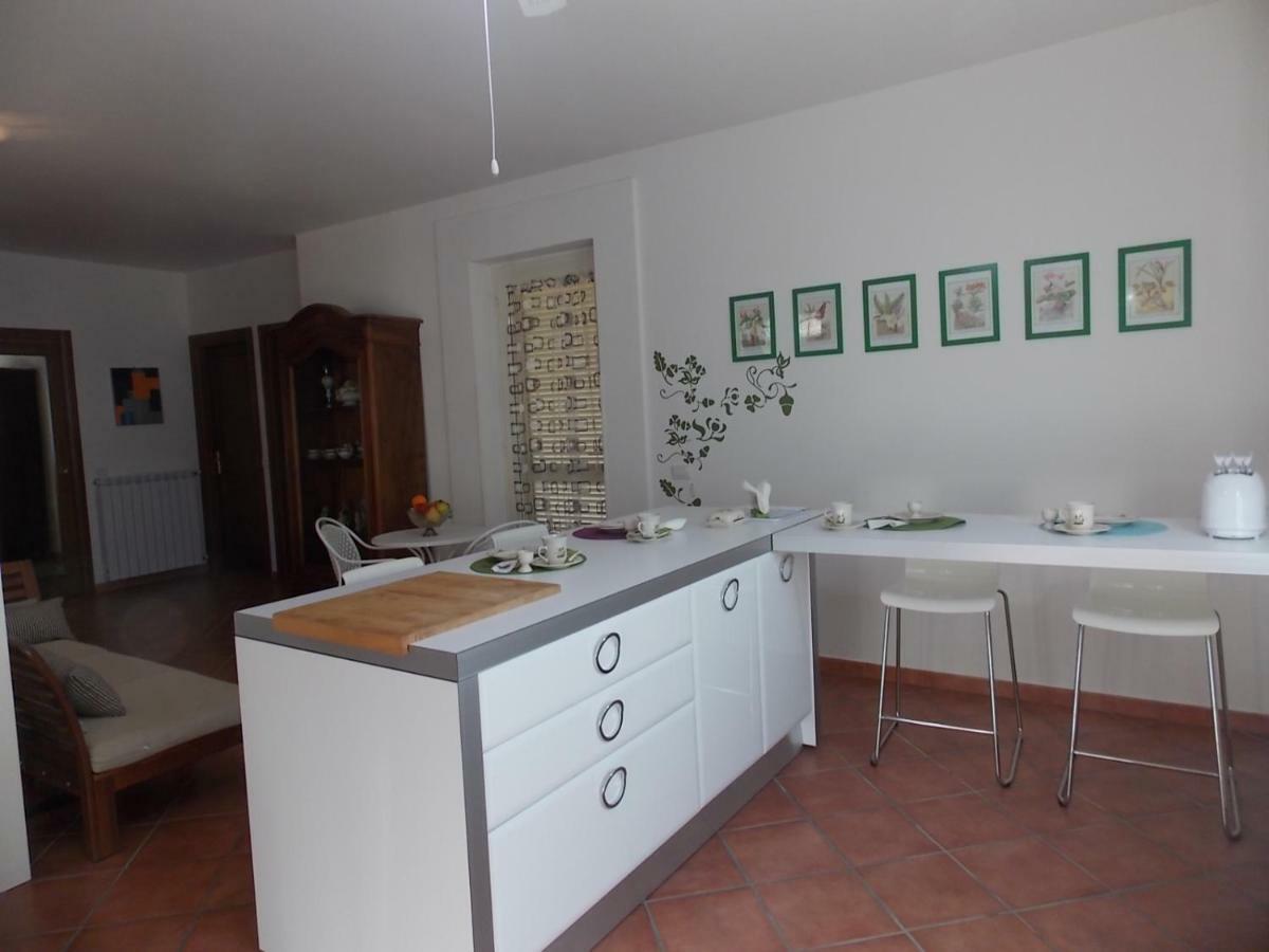 La Casa Di Sofia - Casa Vacanza Monterosi Exterior foto
