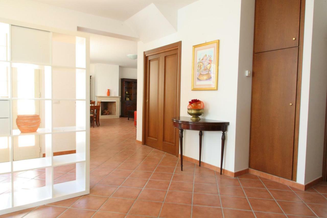 La Casa Di Sofia - Casa Vacanza Monterosi Exterior foto