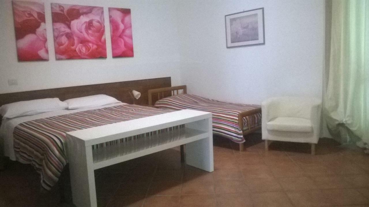 La Casa Di Sofia - Casa Vacanza Monterosi Exterior foto
